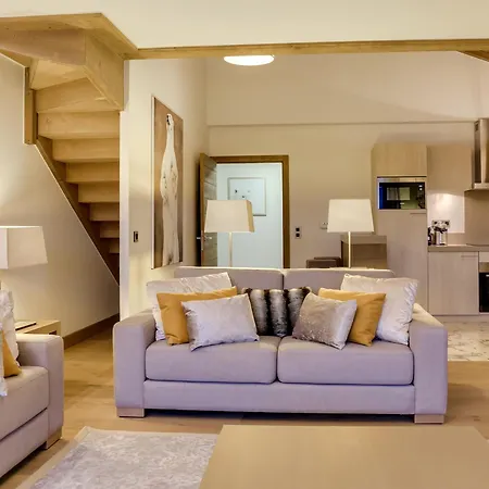 Luxueux Duplex A Village, Proche Pistes Et Commerces, Avec Parking Et Acces Fitness - Fr-1-562-22 Courchevel